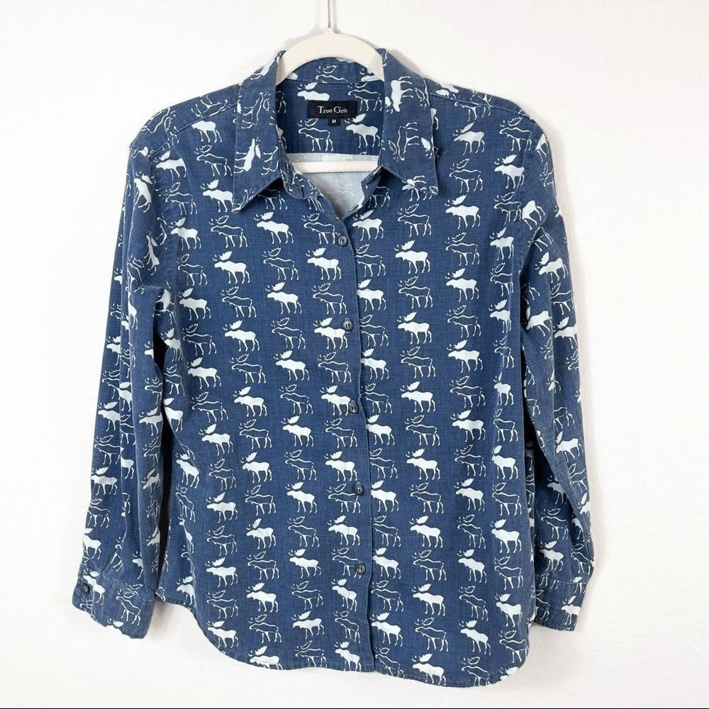 TRUE GRIT Woman’s Moose Blue Button Down Top Size M